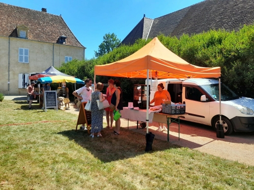 Marché de producteurs locaux